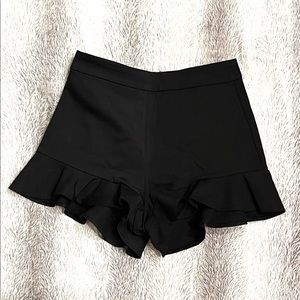 Zara high rise Ruffle Shorts, XS, black